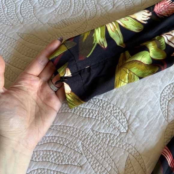 Farm Rio - Surreal Flowers Long-Sleeve Midi-Dress - Picture 13 of 16